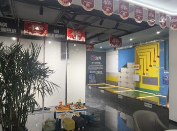 水磨沟市政府560.04m²商铺转让，参考报价：面议