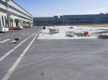 经开莲花路230000m²仓库出租，参考报价：面议
