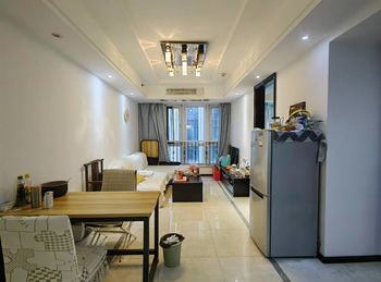 高新区和美城，2室2厅房子出租(整租)，租金每月2800元