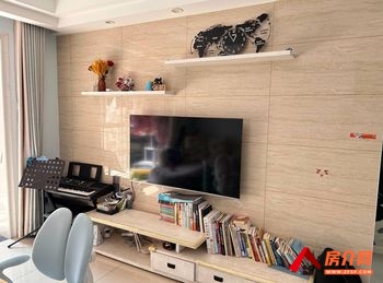 岳麓振业城二期，3室2厅二手房出售,报价：168万元