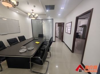 跨境贸易大厦112m²写字楼出租，参考报价：3500元/月