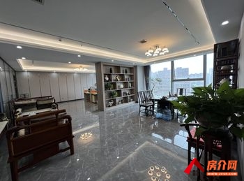 185m²写字楼出租，参考报价：6800元/月