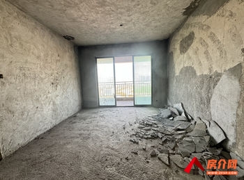 华新开发区中泰峰境，3室2厅二手房出售,报价：48.8万元