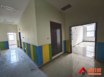 开发区天山海世界200m²商铺出租，参考报价：面议