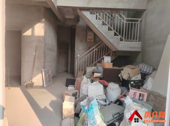 连云绿地悦澜山，3室2厅二手房出售,报价：89万元