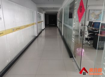 解放路10000m²写字楼出租，参考报价：面议