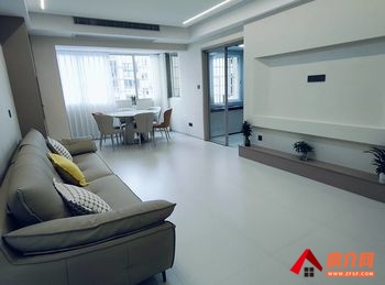 霞浦东吾华庭，3室2厅二手房出售,报价：96万元