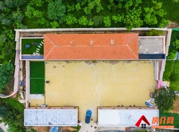 李沧重庆路1600m²仓库出租，参考报价：面议