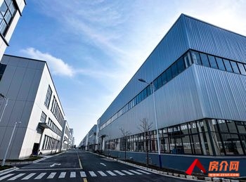 城阳双元路26000m²仓库出租，参考报价：面议