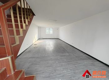 「泰安」泰山火车站70m²商铺出租，参考报价：2000元/月