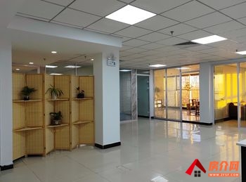 嘉捷科技园 >300m²写字楼出租，参考报价：面议