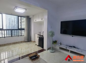 德阳旌阳银鑫五洲广场,1室2厅房子出租(整租)，租金每月1400元