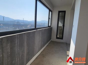 泰山玉兰花园小区房屋出售，泰安岱岳泰山玉兰花园,3室2厅，报价：84.6万元