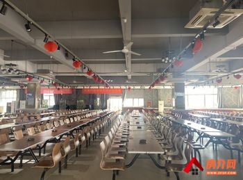 零陵永州商业城28m²商铺出租，参考报价：950元/月