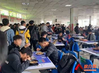 零陵春天广场28m²商铺出租，参考报价：950元/月