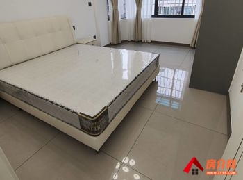 东街46号院小区房屋出售，翠屏东街46号院，1室1厅，报价：28.8万元