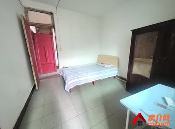 女学街79号院小区房屋出售，宜宾翠屏女学街79号院,2室1厅，报价：18万元