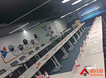 宁波慈溪慈溪市区103m²商铺出租，参考报价：3090元/月