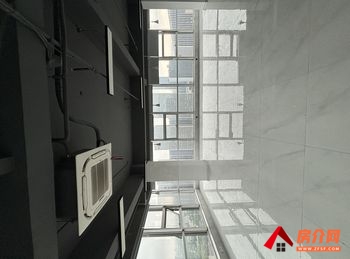 平湖温州商会大厦156m²写字楼出租，参考报价：5148元/月
