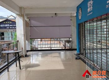 芒市三棵树风情街住宅区，1室1厅房子出租(整租)，租金每月2500元