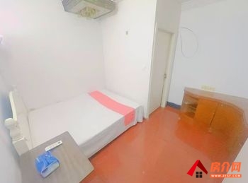 鄞州宁波华侨城，3室1厅房子出租(合租)，租金每月650元