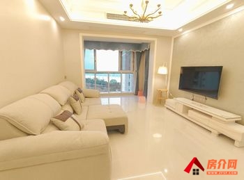 顺庆滨江天地，3室2厅二手房出售,报价：50万元