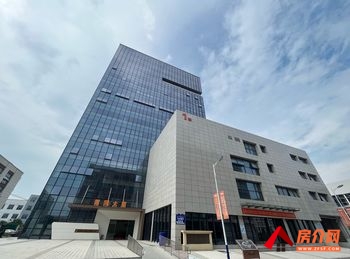 青网科技产业园300m²写字楼出租，参考报价：1200元/月