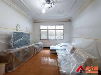 黔西南兴义向阳路教师楼宿舍,3室2厅房子出租(整租)，租金每月700元