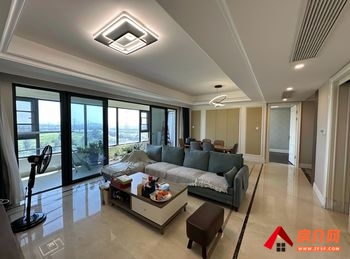 成华融创玖阙府南苑(三号地)，4室2厅二手房出售,报价：219万元