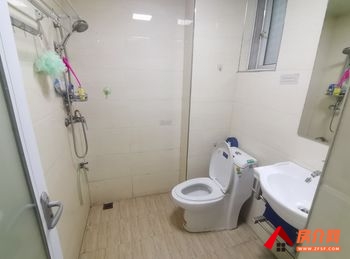 （圣煌广场小区房屋出租）海城圣煌广场，2室1厅房子出租(整租)，租金每月750元