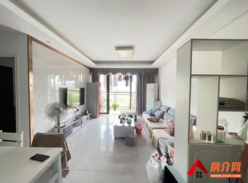 银湖山庄小区房屋出售，塘厦银湖山庄，3室2厅，报价：190万元