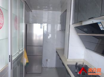 喀什市金河湾花园小区，3室2厅房子出租(整租)，租金每月2500元