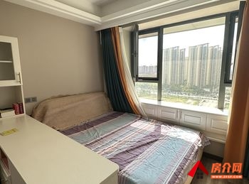 昆明官渡万科翡翠二期(商住楼),1室1厅房子出租(整租)，租金每月1300元