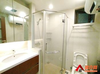 福州仓山金辉淮安国际住区泊宫 4室2厅房子出租(整租)，租金每月3000元