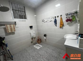 芒市泛亚壹城，2室2厅房子出租(整租)，租金每月1400元