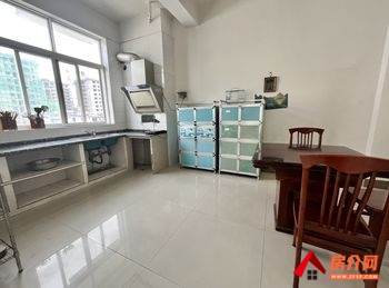 秦瑞百年小区房屋出租，德宏芒市秦瑞百年,4室2厅房子出租(整租)，欢迎联系