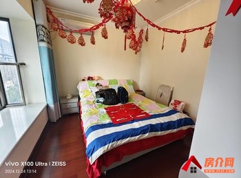 恒大悦龙台小区房屋出售，华龙恒大悦龙台，4室2厅，报价：138万元