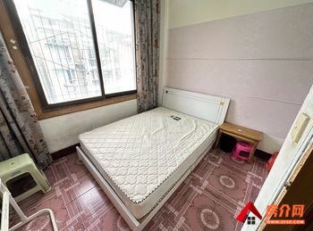 温江迎新苑，3室2厅房子出租(合租)，租金每月400元