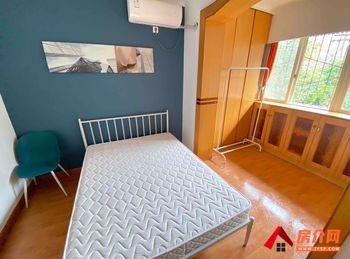 成都青羊半边桥南街35号院,3室1厅房子出租(合租)，租金每月700元