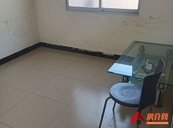 兴宾新侨安置小区，1室1厅房子出租(整租)，租金每月400元