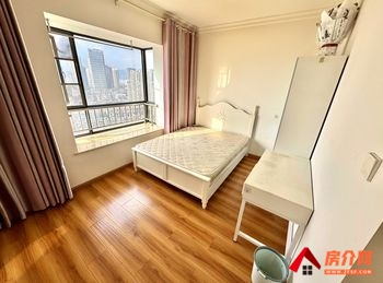 盘龙金恒财富广场，2室1厅房子出租(合租)，租金每月620元