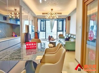 龙光天曜小区房屋出售，南海龙光天曜，4室2厅，报价：310万元