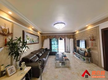 海航国兴城A区小区房屋出售，美兰海航国兴城A区，3室2厅，报价：298万元
