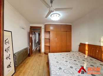 青岛李沧升平路二小区,2室1厅房子出租(整租)，租金每月1600元