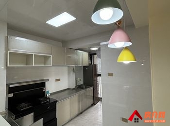 昭阳省耕山水，3室2厅房子出租(整租)，租金每月1500元
