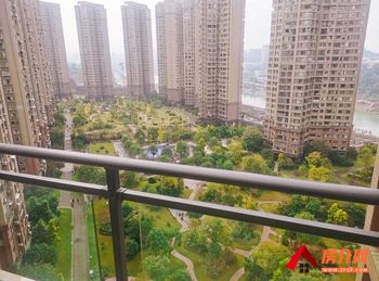 东兴宏创龙湾半岛，3室2厅二手房出售,报价：51.6万元