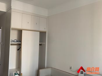 深汕绿地中心小区房屋出租，汕尾海丰县深汕绿地中心 1室1厅房子出租(整租)，欢迎联系