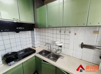 秦皇岛海港东光里,1室2厅房子出租(整租)，租金每月833元