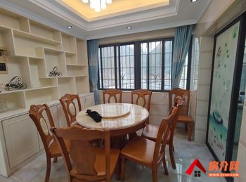 金城江汉军龙江帝景，3室2厅房子出租(整租)，租金每月2200元