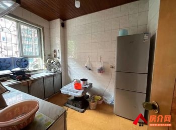 凯里宏伟商住楼，3室2厅房子出租(整租)，租金每月1000元